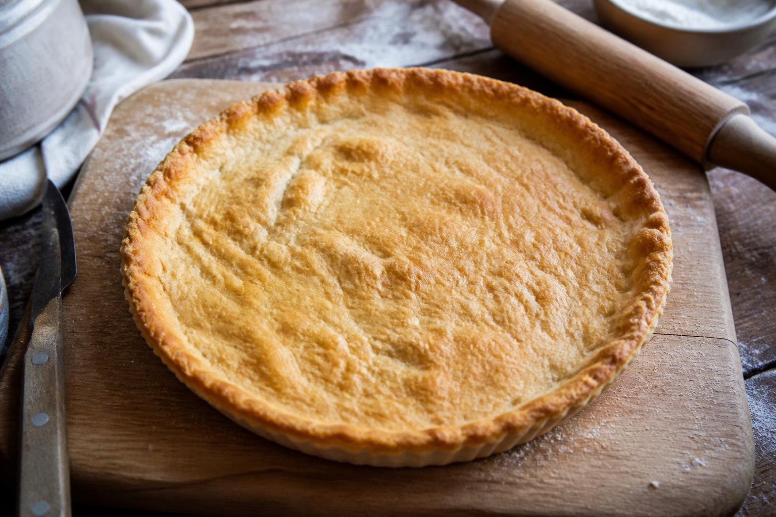 découvrez une recette simple et rapide de pâte brisée idéale pour toutes vos tartes salées et sucrées. parfaite pour réussir vos desserts et entrées maison en un rien de temps.