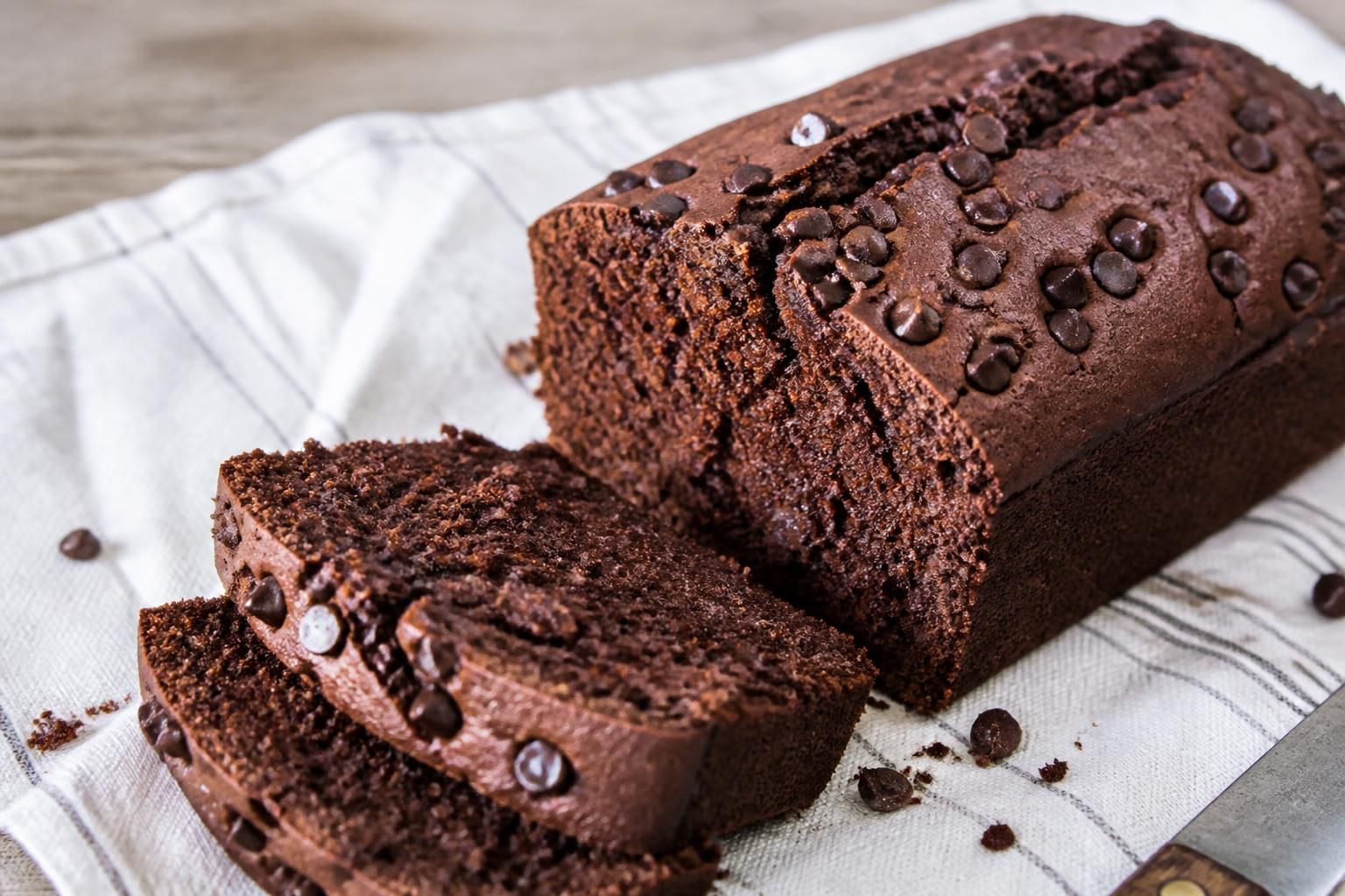 Comment réussir un cake moelleux au chocolat à tous les coups ? 3 découvrez nos astuces infaillibles pour réussir un cake moelleux au chocolat à chaque fois. suivez nos conseils simples pour un gâteau délicieux et fondant qui plaira à tous.
