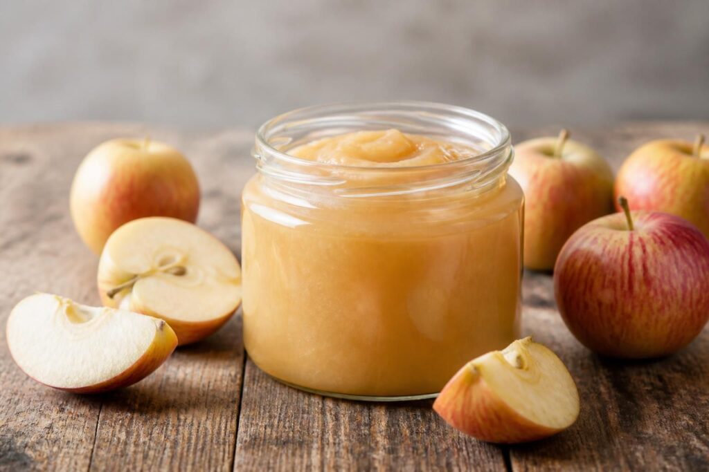 découvrez le nombre exact de calories dans une compote sans sucre ajouté et comprenez son impact sur votre alimentation.